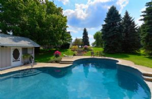 Pool Views - Country homes for sale and luxury real estate including horse farms and property in the Caledon and King City areas near Toronto