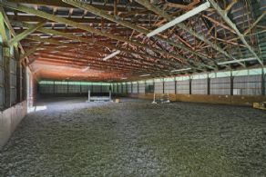 Arena with Fibre Footing - Country homes for sale and luxury real estate including horse farms and property in the Caledon and King City areas near Toronto