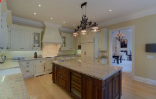 Gourmet Kitchen - Country homes for sale and luxury real estate including horse farms and property in the Caledon and King City areas near Toronto