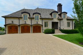 Triple Car Garage - Country homes for sale and luxury real estate including horse farms and property in the Caledon and King City areas near Toronto