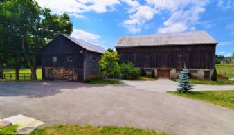 Stables and Driveshed - Country homes for sale and luxury real estate including horse farms and property in the Caledon and King City areas near Toronto