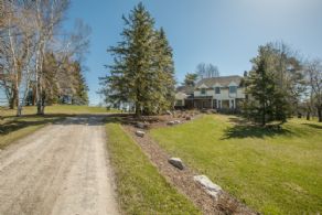 Front Drive - Country homes for sale and luxury real estate including horse farms and property in the Caledon and King City areas near Toronto