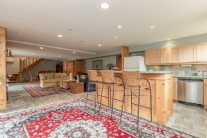 Kitchenette with Walk-out to Pool - Country homes for sale and luxury real estate including horse farms and property in the Caledon and King City areas near Toronto