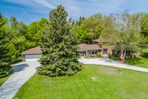 House on Acreage - Country homes for sale and luxury real estate including horse farms and property in the Caledon and King City areas near Toronto