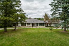 Front Bungalow - Country homes for sale and luxury real estate including horse farms and property in the Caledon and King City areas near Toronto