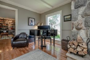 2 Bungalows, King, King, Ontario - Country homes for sale and luxury real estate including horse farms and property in the Caledon and King City areas near Toronto