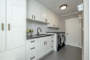 Laundry room - Country homes for sale and luxury real estate including horse farms and property in the Caledon and King City areas near Toronto