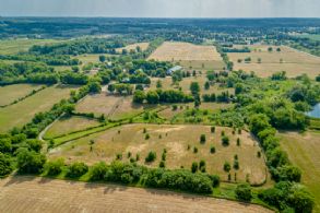 Richmond Hill Estate, Richmond Hill, Ontario - Country homes for sale and luxury real estate including horse farms and property in the Caledon and King City areas near Toronto