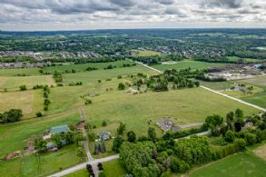 2 houses - 85 acres - Country Homes for sale and Luxury Real Estate in Caledon and King City including Horse Farms and Property for sale near Toronto