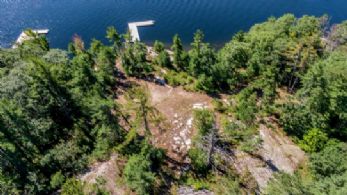 32 Webber Island, Honey Harbour, Georgian Bay, Ontario - Country homes for sale and luxury real estate including horse farms and property in the Caledon and King City areas near Toronto