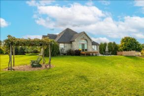 Countryside views - Country homes for sale and luxury real estate including horse farms and property in the Caledon and King City areas near Toronto