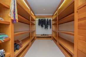 Primary Walk-in Closet - Country homes for sale and luxury real estate including horse farms and property in the Caledon and King City areas near Toronto
