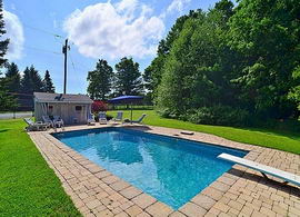 Pool and Tennis - Country homes for sale and luxury real estate including horse farms and property in the Caledon and King City areas near Toronto